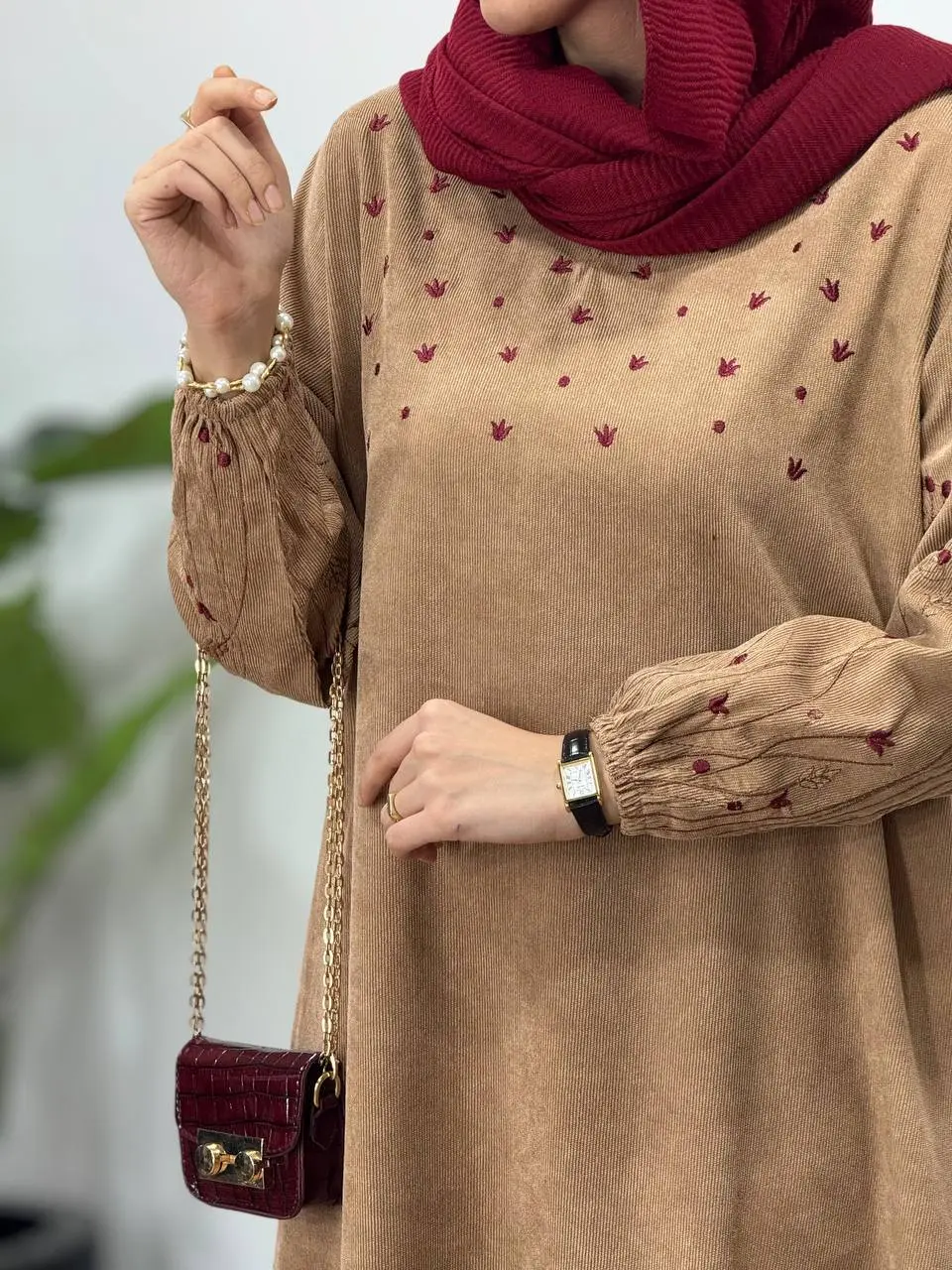 پیراهن مانتویی گلدوزی گندم